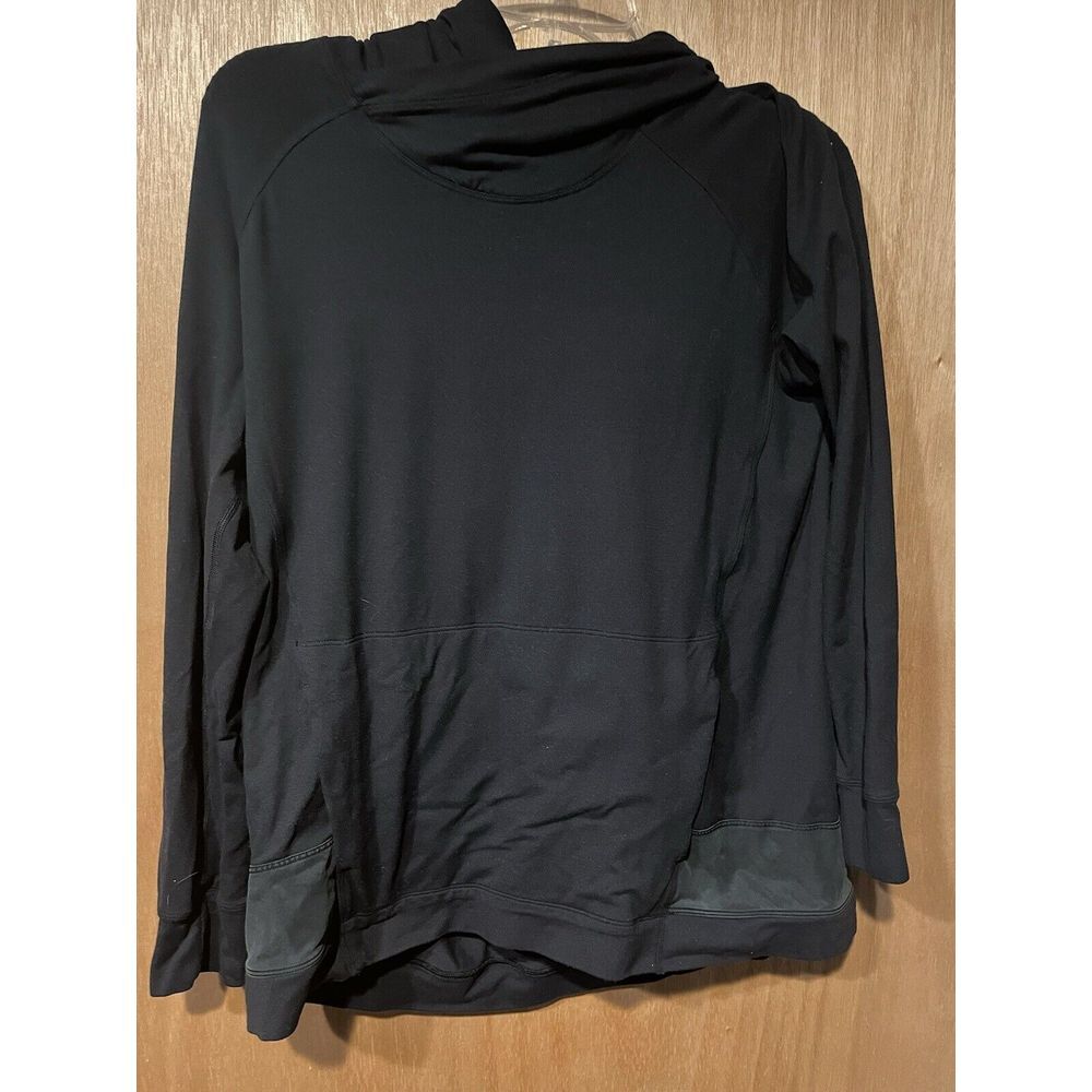Lululemon Size 6 Long Sleeve Stretchy Top (N)‎